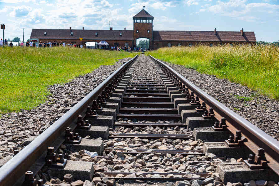 Polonia 050 - Auschwitz ll-Birkenau.jpg
